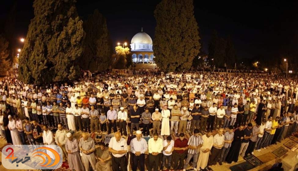 مشارکت ۵۰ هزار نفر در اولین نماز جمعه مسجد الاقصی