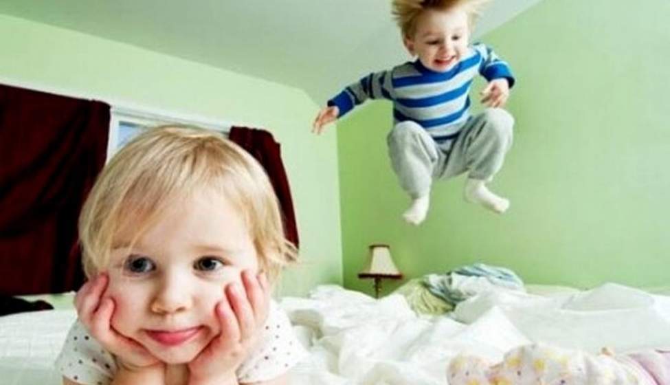 با کودکی که از دیوار راست بالا می‌رود، چه کنیم؟